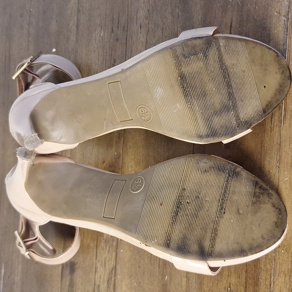 Candie's Nude Heeled Sandals Size 6.5 - Picture 6 of 7